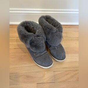 Australia Luxe Gray suede and faux fur boots size US women's 8